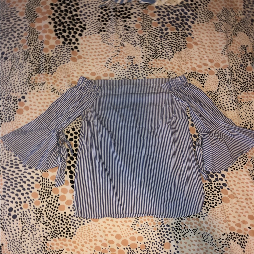 Off the shoulder Striped Blouse